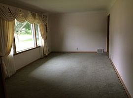  3108 31st Ave Ne, Minneapolis, Mn 55418 3 Beds 2 Baths 1,778 S in Minneapolis, MN (Photo 3 of 4)