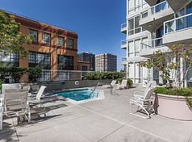 1 Beds 1 Baths Home in San Francisco, CA (Photo 2 of 3)