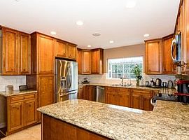 Furnished 4 Beds 3.5 Baths  in Irvine, CA (Photo 12 of 12)