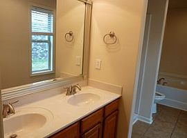 29931 Abbeywood Ln, Harvest, Al 35749 3 Beds 2 Baths 1,853 Sqft in Harvest, AL (Photo 11 of 12)