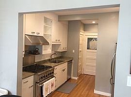 2 Beds 1 Bath Home in San Francisco, CA (Photo 3 of 3)