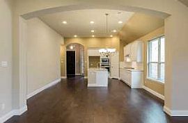 Furnished 4 Beds 3.5 Baths  in Santa Ana, CA (Photo 5 of 12)