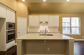 Furnished 4 Beds 3.5 Baths  in Santa Ana, CA (Photo 7 of 12)