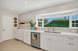 Furnished 4 Beds 3.5 Baths  in Santa Ana, CA (Photo 9 of 12)