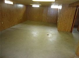 35247 Weideman St, Clinton Township, Mi 48035 3 Beds 1.5 Baths in Clinton Township, MI (Photo 5 of 9)