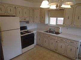 35247 Weideman St, Clinton Township, Mi 48035 3 Beds 1.5 Baths in Clinton Township, MI (Photo 9 of 9)