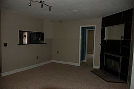 719 N Gregg Ave, Fayetteville, Ar 72701 3 Beds 2 Baths 1,520 Sq in Fayetteville, AR (Photo 11 of 12)