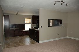 719 N Gregg Ave, Fayetteville, Ar 72701 3 Beds 2 Baths 1,520 Sq in Fayetteville, AR (Photo 2 of 12)