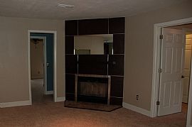 719 N Gregg Ave, Fayetteville, Ar 72701 3 Beds 2 Baths 1,520 Sq in Fayetteville, AR (Photo 3 of 12)