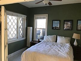 1944 S Downing St, Denver, Co 80210 2 Beds 1 Bath 773 Sqft in Denver, CO (Photo 5 of 10)