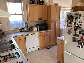 1944 S Downing St, Denver, Co 80210 2 Beds 1 Bath 773 Sqft in Denver, CO (Photo 8 of 10)