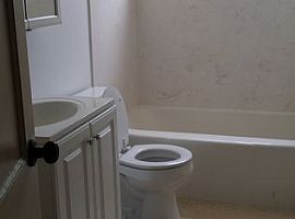 713 Madeira Dr Ne, Albuquerque, Nm 87108 3 Beds 2 Baths 1,123 S in Albuquerque, NM (Photo 8 of 9)