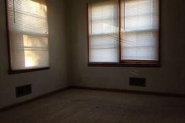 505 Ne Orchard St, Lees Summit, Mo 64063 4 Beds 1 Bath 1,248 Sq in Lees Summit, MO (Photo 6 of 8)