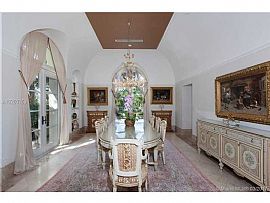 Furnished 6 Bedroom, 9 Bathroom in Coral Gables, FL (Photo 4 of 12)