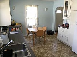 6 Washington Ave, Danbury, Ct 06810 2 Beds 1 Bath 1,008 Sqft in Danbury, CT (Photo 2 of 8)