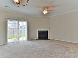 458 Glacier Way, Columbia, Sc 29229 3 Beds 3 Baths 1,641 Sqft in Columbia, SC (Photo 2 of 8)