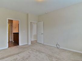 458 Glacier Way, Columbia, Sc 29229 3 Beds 3 Baths 1,641 Sqft in Columbia, SC (Photo 4 of 8)