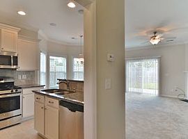 458 Glacier Way, Columbia, Sc 29229 3 Beds 3 Baths 1,641 Sqft in Columbia, SC (Photo 5 of 8)