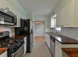  2902 Edmonia Ave, Louisville, Ky 40220 3 Beds 2 Baths 1,800 Sq in Louisville, KY (Photo 3 of 5)