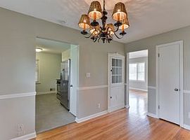  2902 Edmonia Ave, Louisville, Ky 40220 3 Beds 2 Baths 1,800 Sq in Louisville, KY (Photo 4 of 5)