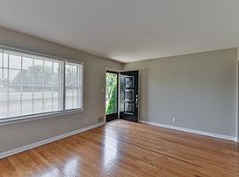  2902 Edmonia Ave, Louisville, Ky 40220 3 Beds 2 Baths 1,800 Sq in Louisville, KY (Photo 5 of 5)