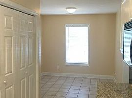 847 Burnside Dr, Columbia, Sc 29209 3 Beds 2 Baths 1,150 Sqft in Columbia, SC (Photo 3 of 7)