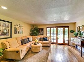 Furnished 4 Beds and 3 Baths in Manhattan, NY (Photo 8 of 12)