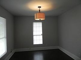 2 Beds 1 Bath Home in Jacksonville, FL (Photo 2 of 2)