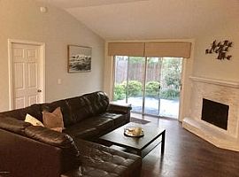 3 Beds 2 Baths Home in Jacksonville, FL (Photo 2 of 2)