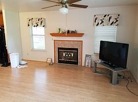 2 Beds 2 Baths in Bryan, TX (Photo 2 of 4)