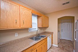 1140 Timothy Ave, Oak Grove, Ky 42262 3 Beds 2 Baths 1,000 Sqft in Oak Grove, KY (Photo 5 of 12)