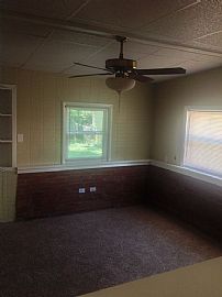 6402 Mercury Dr, Louisville, Ky 40291 4 Beds 2 Baths 1,400 Sqft in Louisville, KY (Photo 4 of 8)