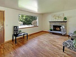  4228 145th Ave Se, Bellevue, Wa 98006 3 Beds 2 Baths 1,210 Sqf in Bellevue, WA (Photo 4 of 6)