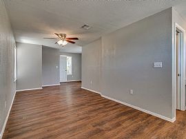  411 E Jarman Dr,Midwest City, Ok 73110  Extraordinary Remodele in Midwest City, OK (Photo 10 of 10)