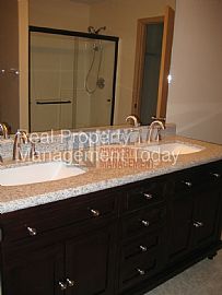 Single Family Home in Puyallup, WA (Photo 5 of 6)