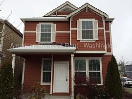 Single Family Home in Tacoma, WA