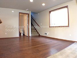 Single Family Home in Marysville, WA (Photo 4 of 4)