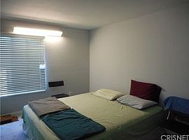 2 Beds 2 Baths in Woodland Hills, CA (Photo 4 of 4)