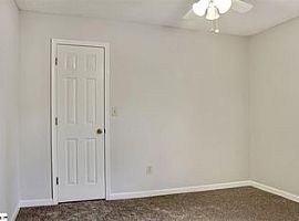 220 Weaver Ln, Simpsonville, Sc 29681 3 Beds 2 Baths 1,333 Sqft in Simpsonville, SC (Photo 2 of 11)