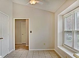 220 Weaver Ln, Simpsonville, Sc 29681 3 Beds 2 Baths 1,333 Sqft in Simpsonville, SC (Photo 4 of 11)