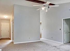 220 Weaver Ln, Simpsonville, Sc 29681 3 Beds 2 Baths 1,333 Sqft in Simpsonville, SC (Photo 7 of 11)