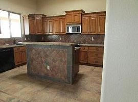 195 Alluvial Ln, Anthony, Nm 88021 3 Beds 2.5 Baths 2,466 Sqft in Anthony, NM (Photo 8 of 12)