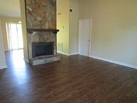 Single Family Home in Woodstock, GA (Photo 2 of 6)