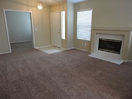 Single Family Home in Las Vegas, NV (Photo 2 of 6)