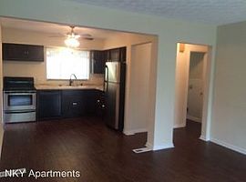 1739 Amsterdam Rd, Ft Wright, Ky 41011 2 Beds 1 Bath 975 Sqft in Fort Wright, KY (Photo 6 of 8)