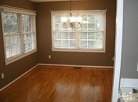 133 Seminole Trl, Wilmington, Nc 28409 3 Beds 2 Baths 1,475 Sqf in Wilmington, NC (Photo 5 of 8)