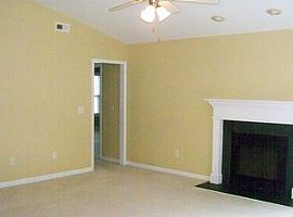 104 Blackheath Dr, New Bern, Nc 28560 3 Beds 2 Baths 1,745 Sqft in New Bern, NC (Photo 4 of 12)