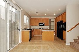 2402 Stansbury Ct, Henderson, Nv 89052 in Henderson, NV (Photo 5 of 10)