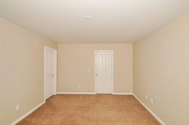 2402 Stansbury Ct, Henderson, Nv 89052 in Henderson, NV (Photo 9 of 10)