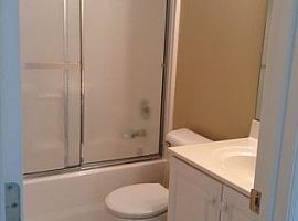 5127 Sun Coast Dr, Wilmin Rent 650 Deposit 650 Total 1300 in Wilmington, NC (Photo 5 of 10)